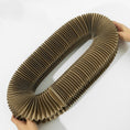 Load image into Gallery viewer, Cat scratching board - comes - PAWS
